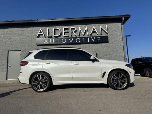 2020 BMW X5 M50i