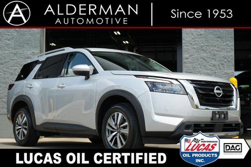2025 Nissan Pathfinder SL 4WD