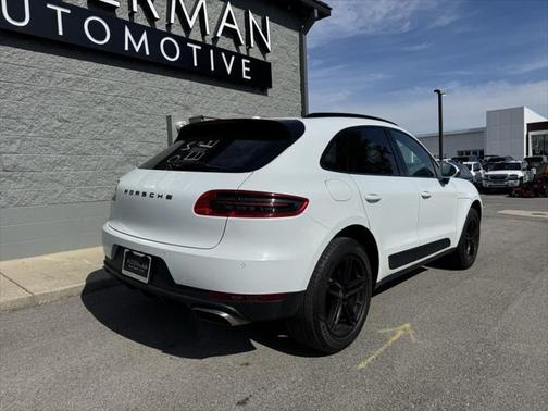 2018 Porsche Macan Base