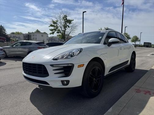 2018 Porsche Macan Base