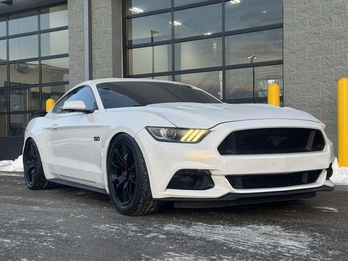 2017 Ford Mustang GT
