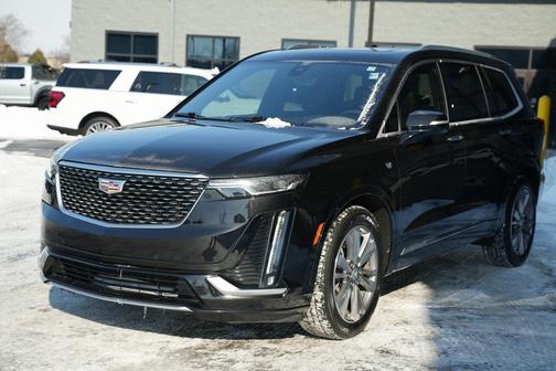 2022 Cadillac XT6 Premium Luxury FWD