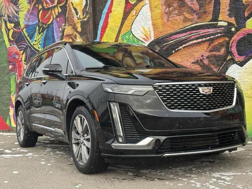 2022 Cadillac XT6 Premium Luxury FWD