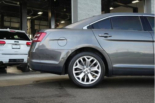 2016 Ford Taurus Limited