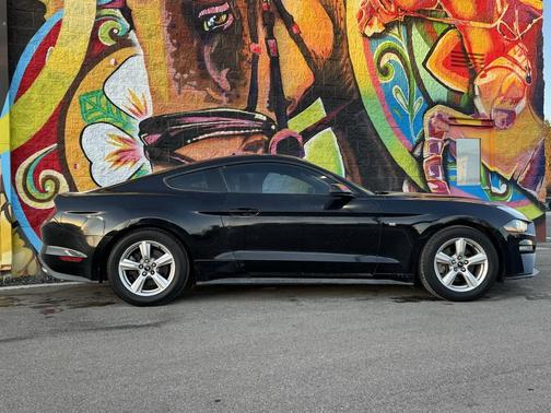 2018 Ford Mustang EcoBoost