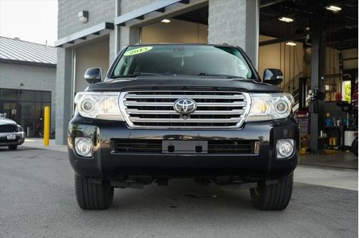 2013 Toyota Land Cruiser Base