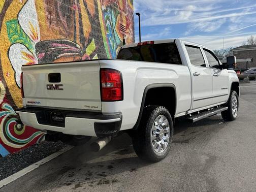 2018 GMC Sierra 2500 Denali