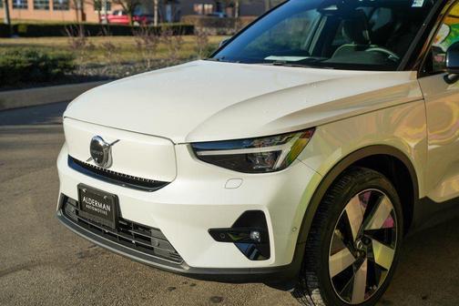 2023 Volvo XC40 Recharge Pure Electric Twin Ultimate