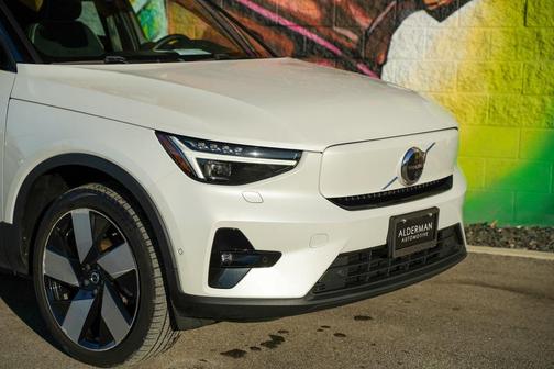 2023 Volvo XC40 Recharge Pure Electric Twin Ultimate