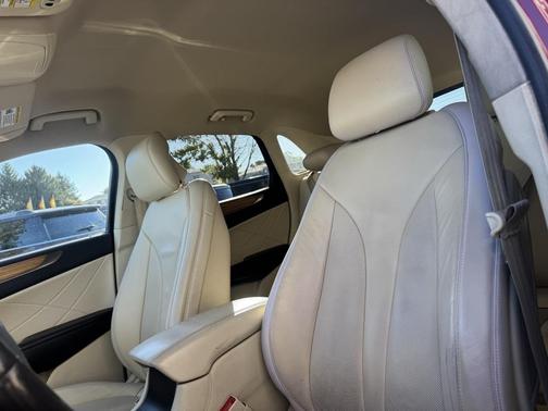 2016 Lincoln MKC Select