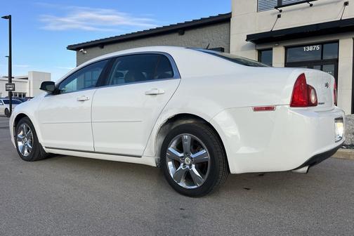 2011 Chevrolet Malibu 2LT