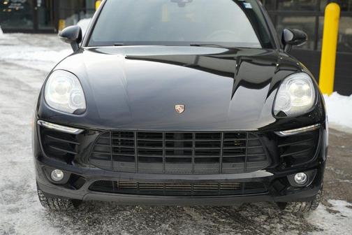 2017 Porsche Macan Base