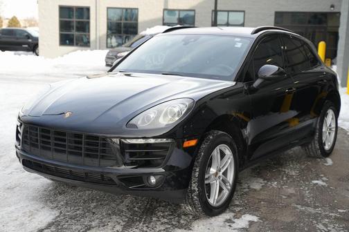2017 Porsche Macan Base