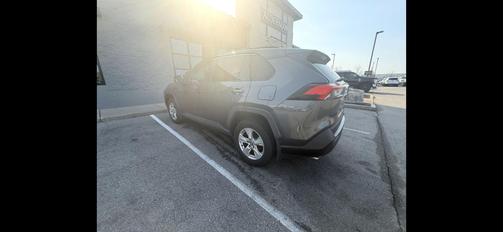 2020 Toyota RAV4 XLE