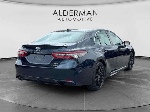 Galactic Aqua Mica 2021 Toyota Camry XSE