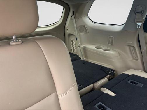 Pearl White 2016 Nissan Pathfinder SL