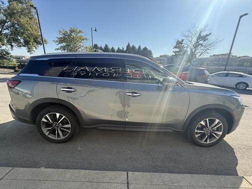 2024 INFINITI QX60 Luxe