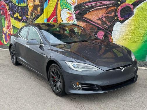 2019 Tesla Model S 
