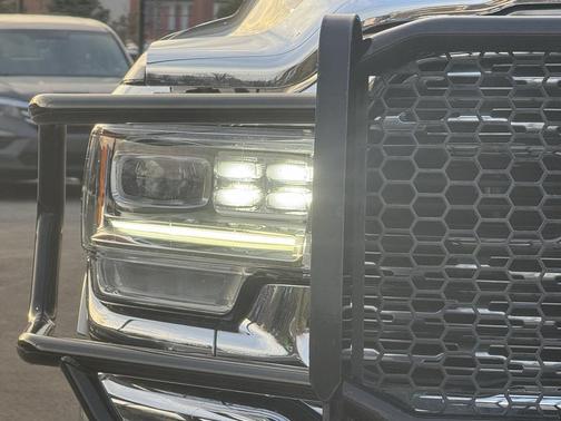 2022 RAM 3500 Limited Crew Cab 4x4 8' Box