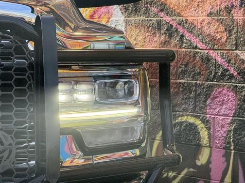 2022 RAM 3500 Limited Crew Cab 4x4 8' Box