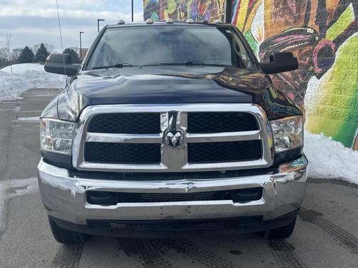 2018 RAM 2500 Tradesman Crew Cab 4x4 6'4' Box