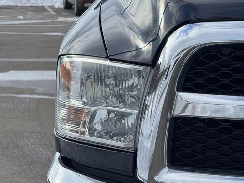 2018 RAM 2500 Tradesman Crew Cab 4x4 6'4' Box