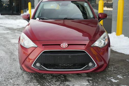 2019 Toyota Yaris Sedan LE