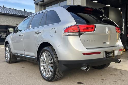 2014 Lincoln MKX Base