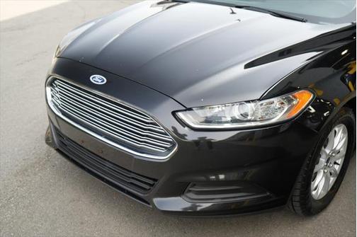 2015 Ford Fusion S