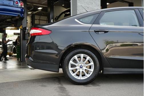 2015 Ford Fusion S