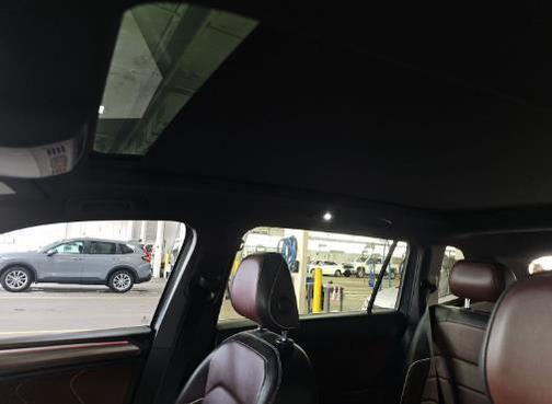Platinum Gray Metallic 2022 Volkswagen Tiguan 2.0T SEL R-Line 4MOTION