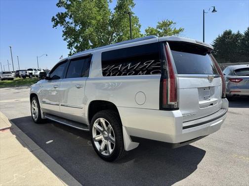 2015 Cadillac Escalade ESV Luxury