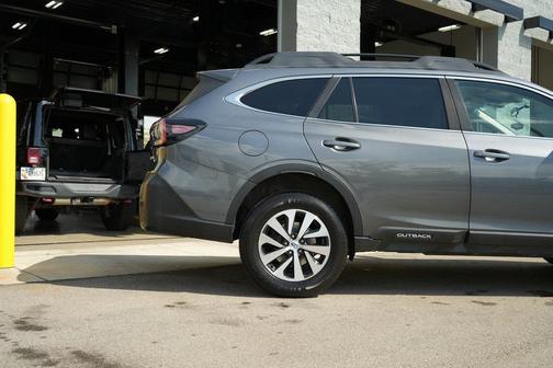 2021 Subaru Outback Premium