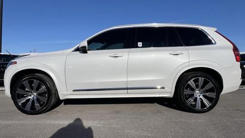 2024 Volvo XC90 B6 Plus Bright Theme 6-Seater