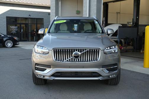 2022 Volvo XC90 T6 Inscription