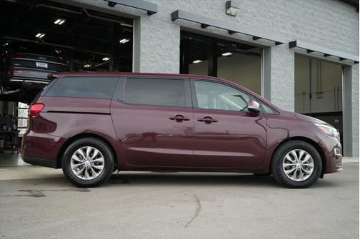 2020 Kia Sedona LX