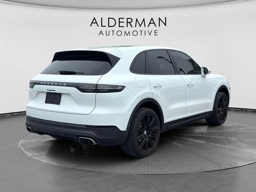 WHITE 2019 Porsche Cayenne Cayenne