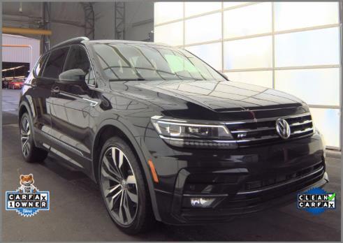 Deep Black Pearl 2020 Volkswagen Tiguan 2.0T SEL R-Line 4MOTION
