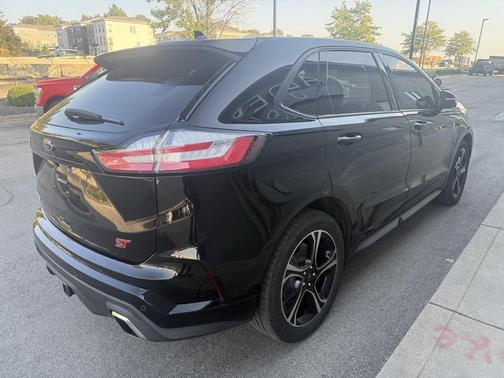 2019 Ford Edge ST