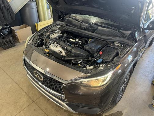 2019 INFINITI QX30 LUXE