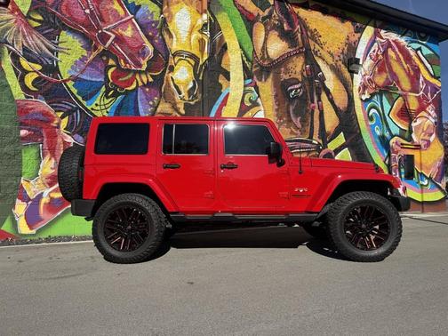 2016 Jeep Wrangler Unlimited Sahara