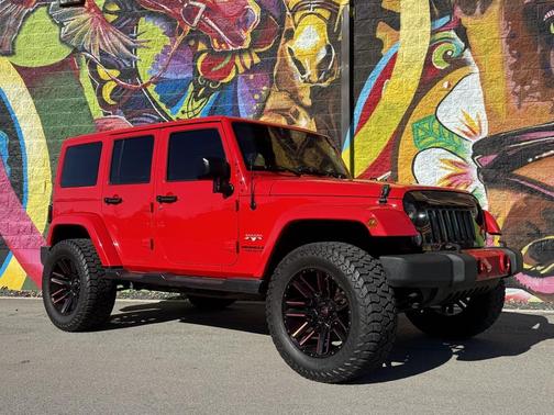 2016 Jeep Wrangler Unlimited Sahara