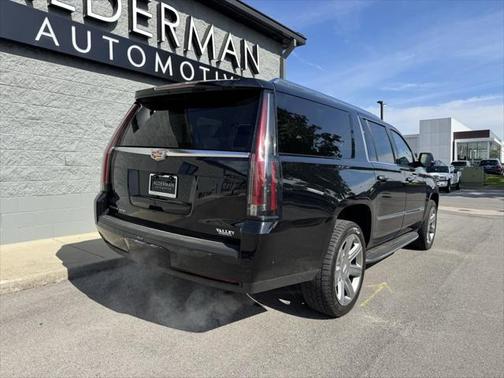 2020 Cadillac Escalade ESV Luxury