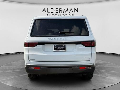 Bright White Clearcoat 2022 Jeep Wagoneer Series II 4x4