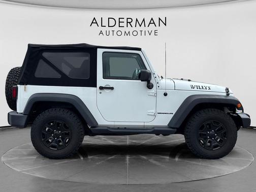 Bright White Clearcoat 2016 Jeep Wrangler Willys Wheeler