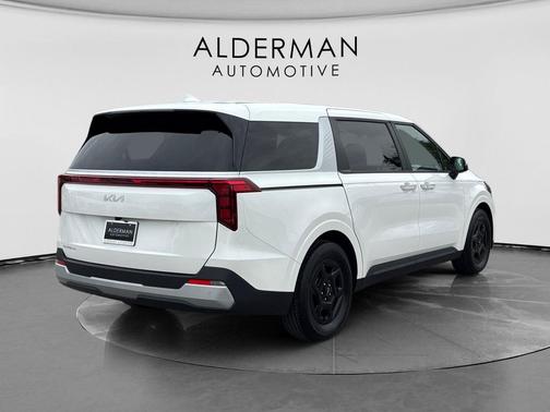 Snow White Pearl 2025 Kia Carnival LXS