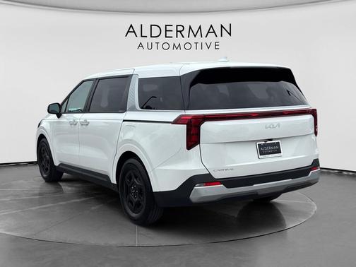Snow White Pearl 2025 Kia Carnival LXS