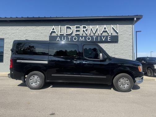 2013 Nissan NV Passenger NV3500 HD SL V8