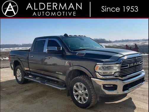 2022 RAM 2500 Laramie Crew Cab 4x4 6'4' Box