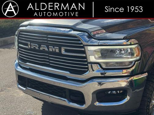 2022 RAM 2500 Laramie Crew Cab 4x4 6'4' Box